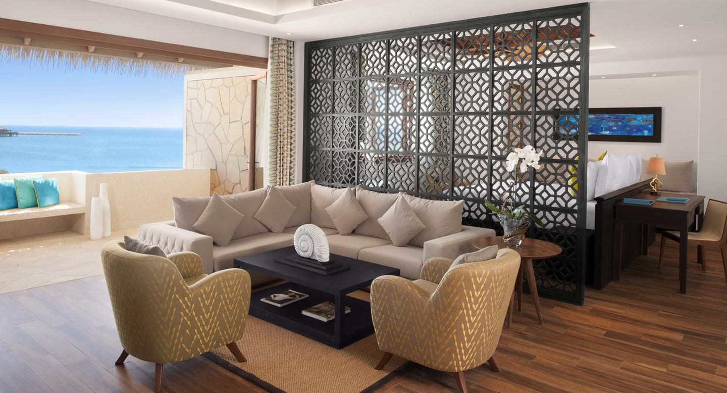 banana island doha anantara junior suite living area 1920x1037