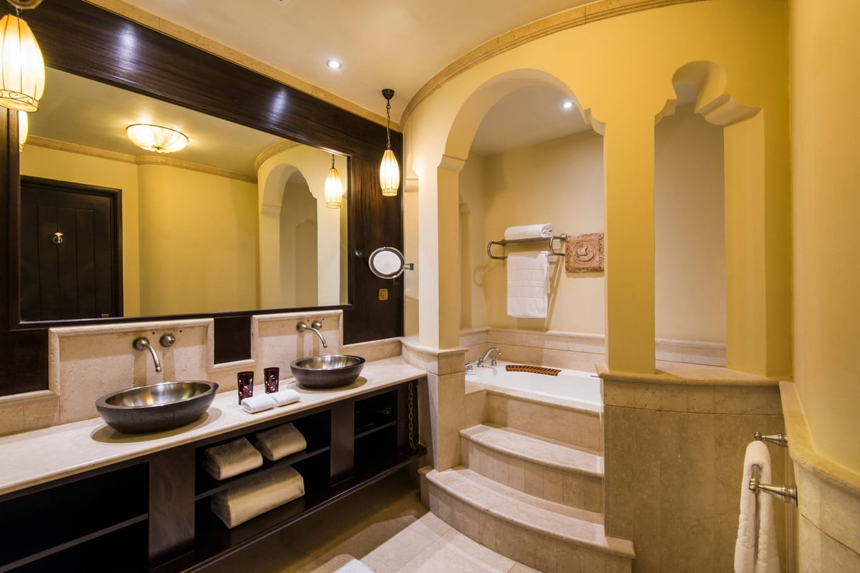 Sharq Village & Spa dohsq bathroom 5312 hor clsc